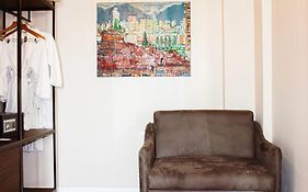 Azar Luxury Suites